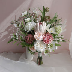 Native Queen Protea Bouquet 38cmW Native Queen Protea Bouquet 38cmW