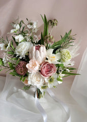 Native Queen Protea Bouquet 38cmW Native Queen Protea Bouquet 38cmW