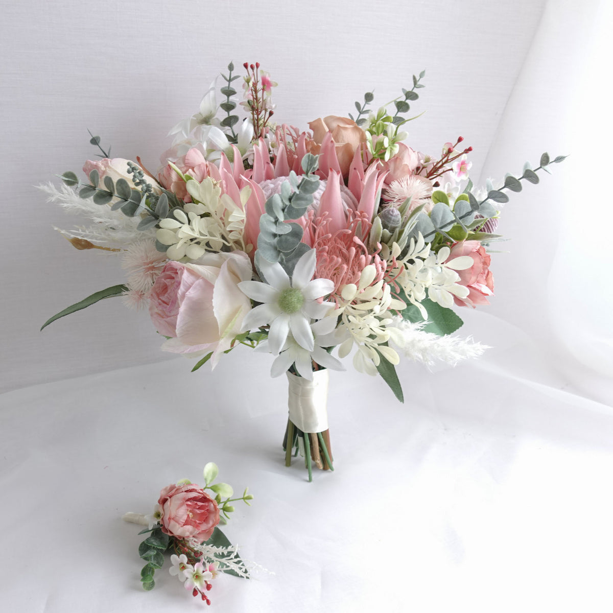 Blush Pink King Protea Flannel Native Bouquet