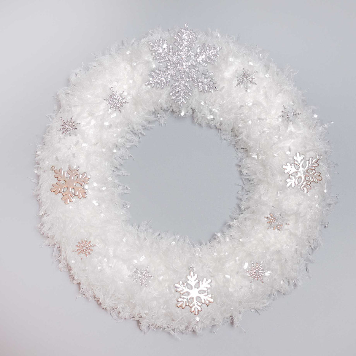 Snow White Wreath 35cmD