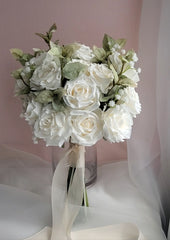 Rose Bouquet 30cmW x 40cmH